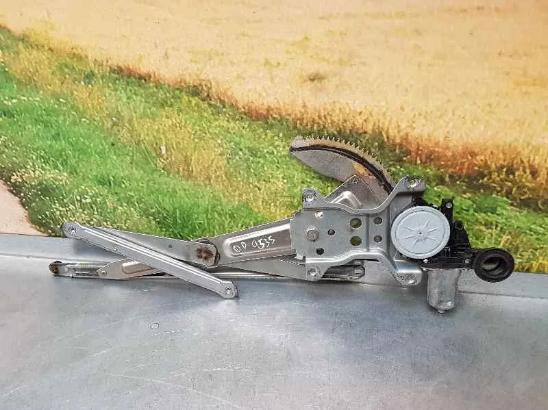 Elevalunas Delantero Derecho para Suzuki Swift Berlina (Mz)