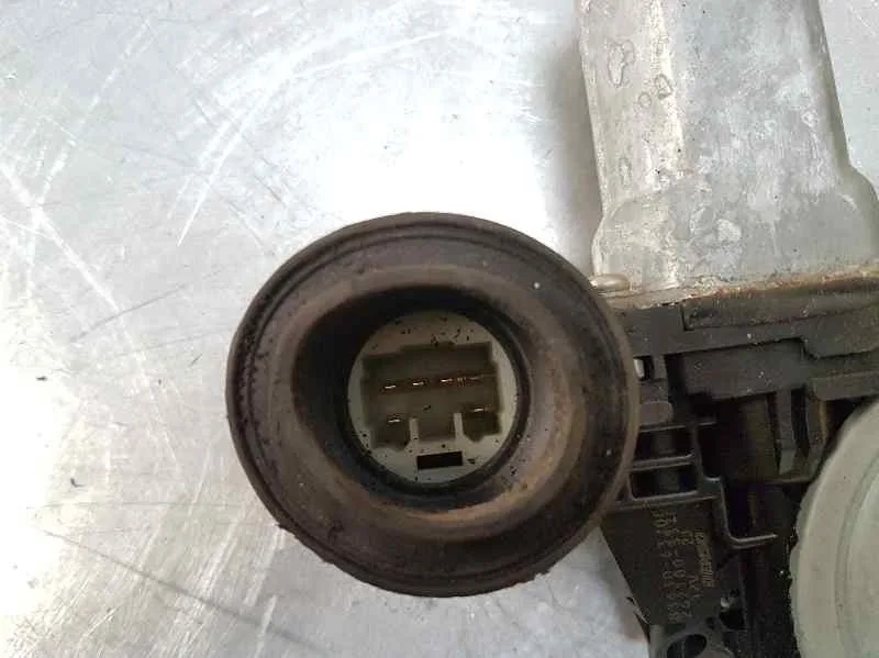 Elevalunas Delantero Derecho para Suzuki Swift Berlina (Mz)
