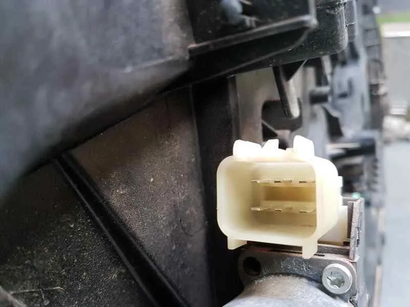 Elevalunas Delantero Derecho para Ford Fiesta (Ccn)