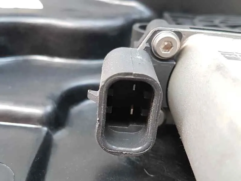 Elevalunas Delantero Derecho para Lancia Ypsilon (101)