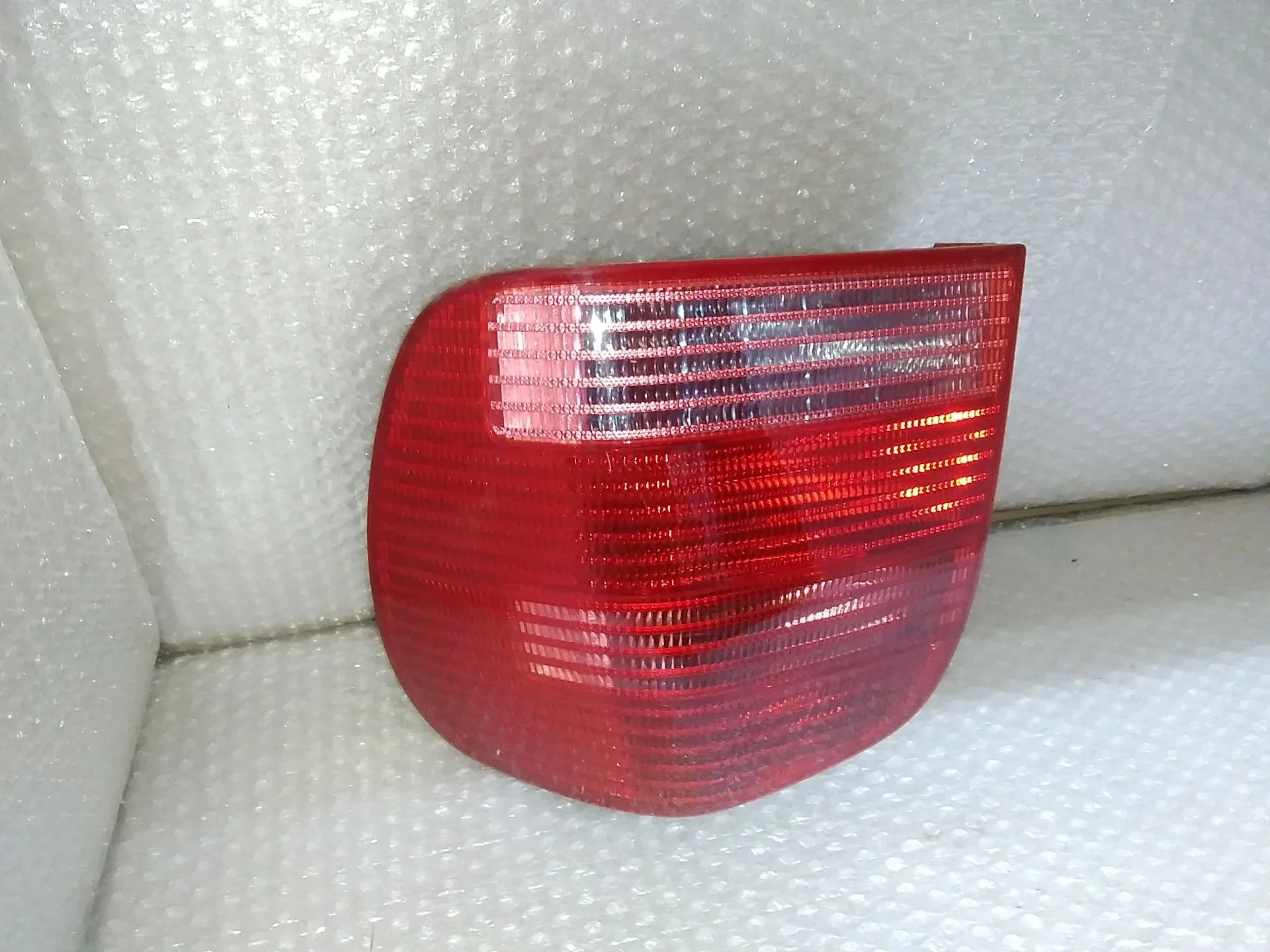 Piloto Trasero Izquierdo para Volkswagen Polo Berlina (6N2)