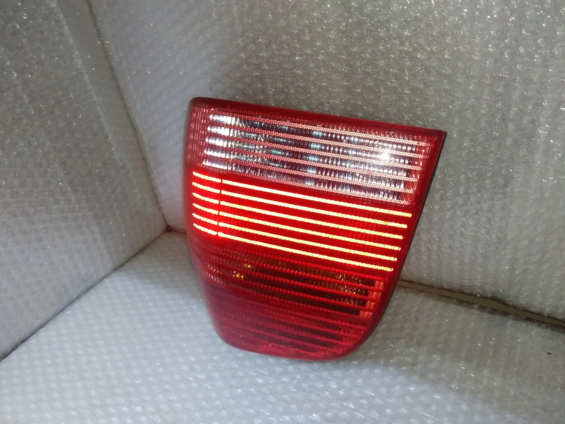 Piloto Trasero Izquierdo para Volkswagen Polo Berlina (6N2)