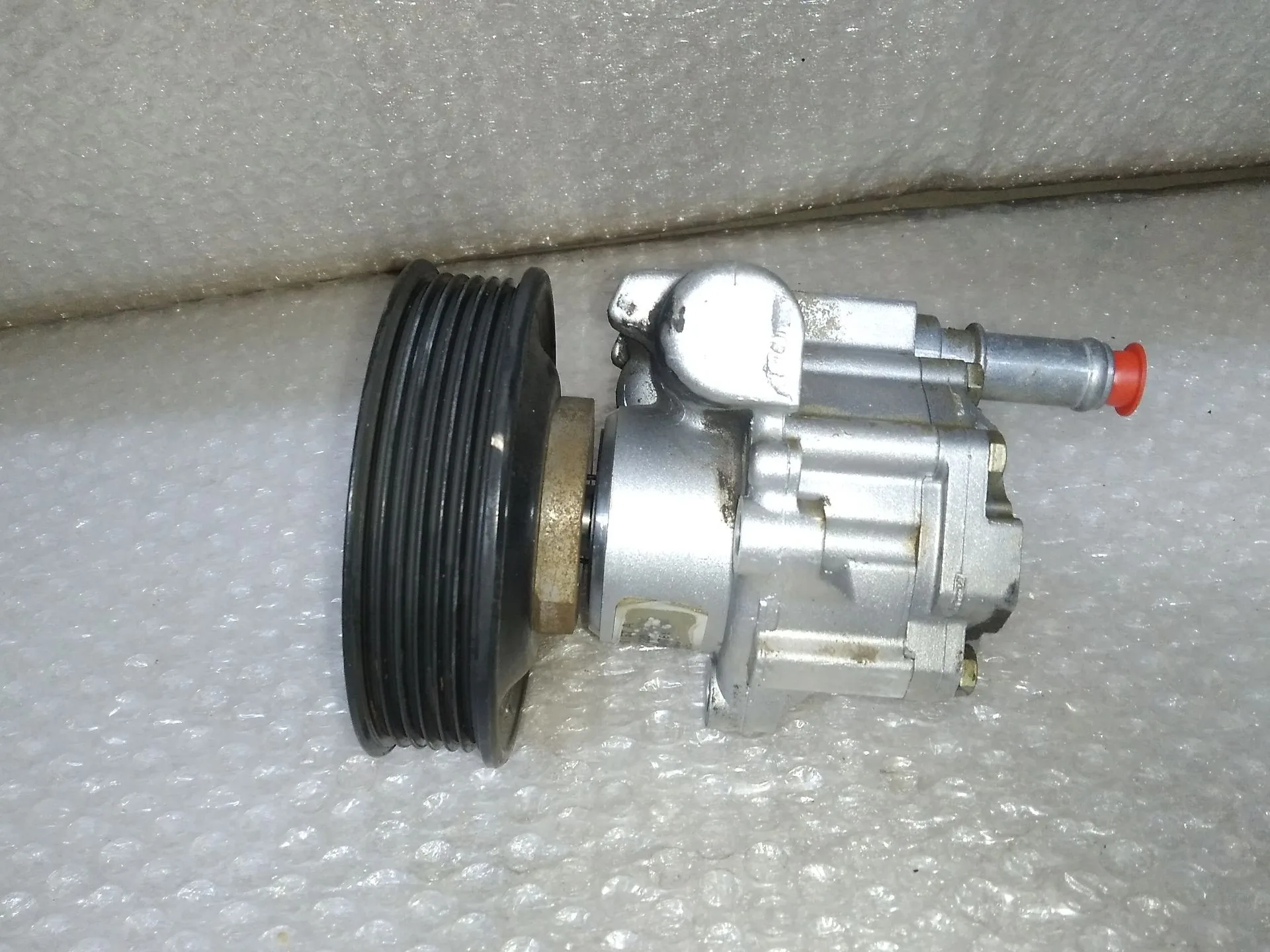 Bomba Direccion para Volkswagen Polo Berlina (6N2)