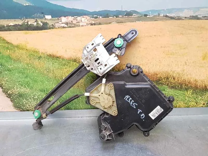 Elevalunas Trasero Derecho para Seat Leon (1P1)
