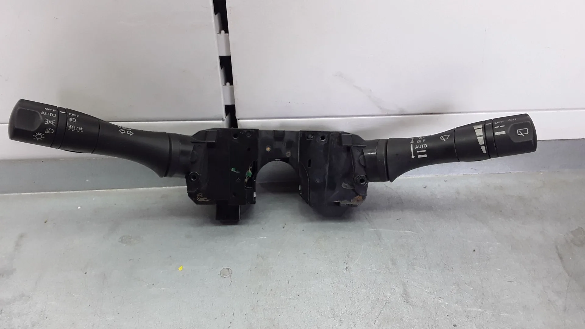 Com 2000 para Nissan Leaf
