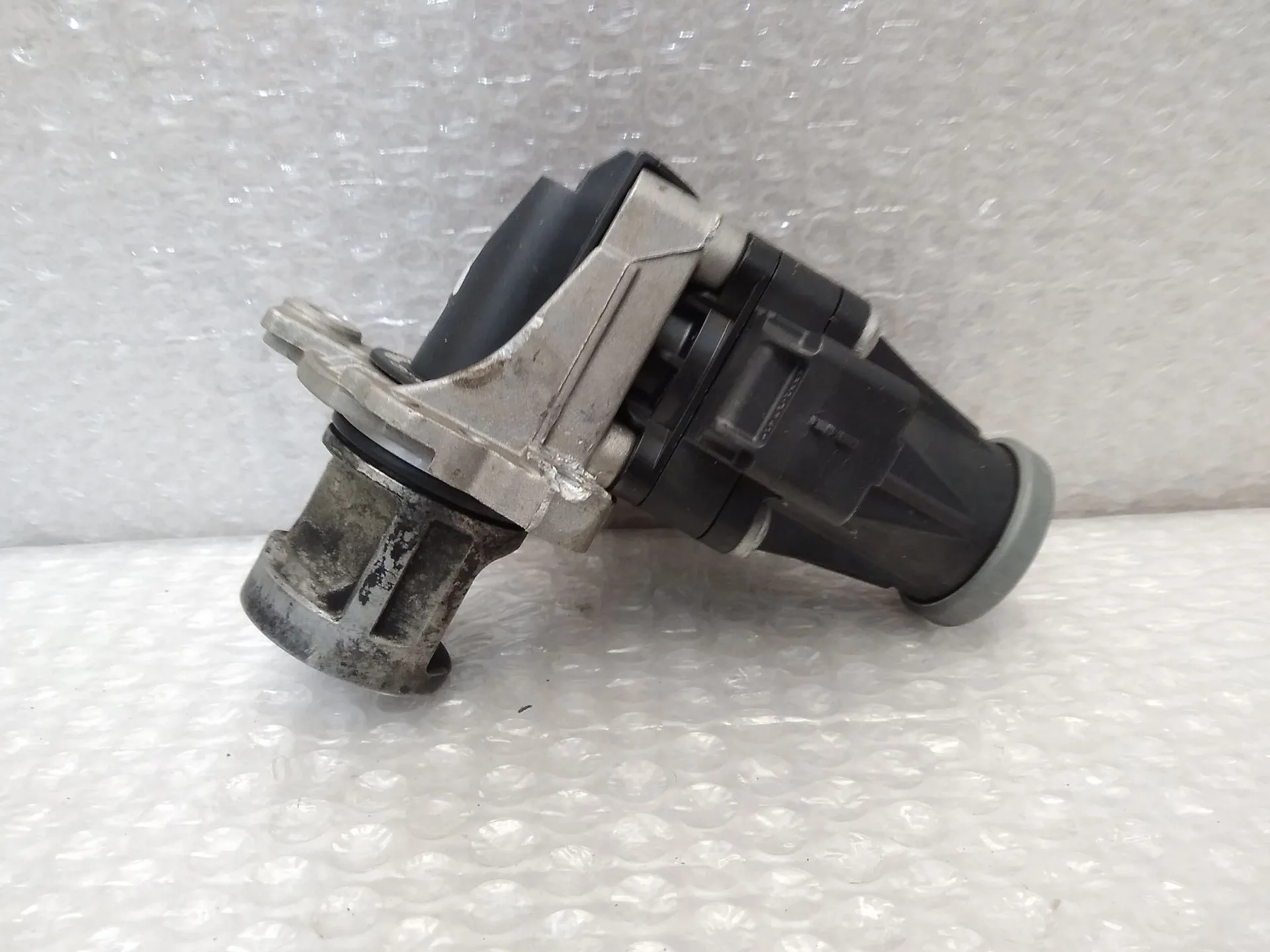 Valvula Egr para Ford Fiesta (Cb1)