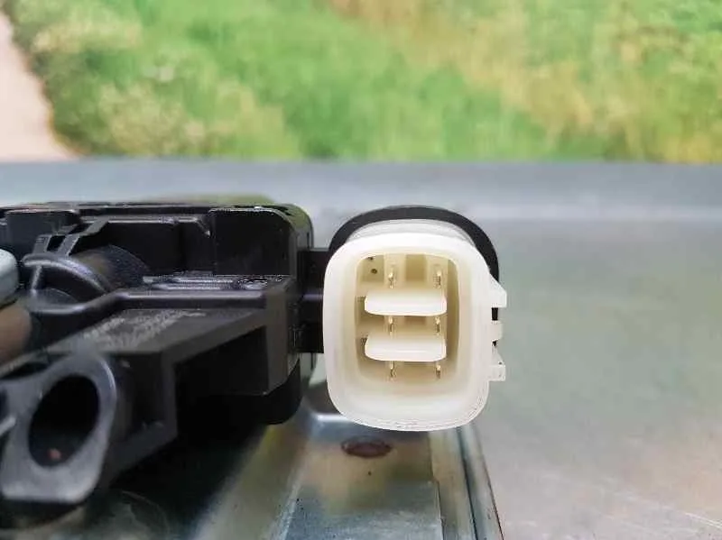 Elevalunas Trasero Derecho para Mitsubishi Montero (V80/V90)