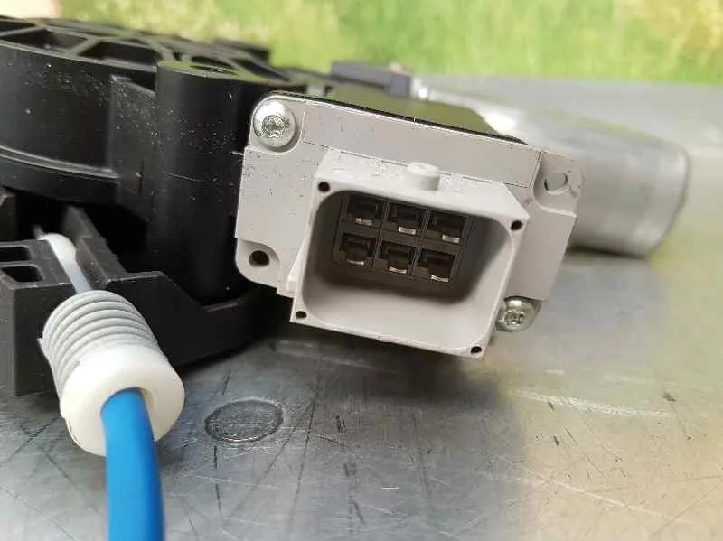 Elevalunas Delantero Izquierdo para Opel Corsa E