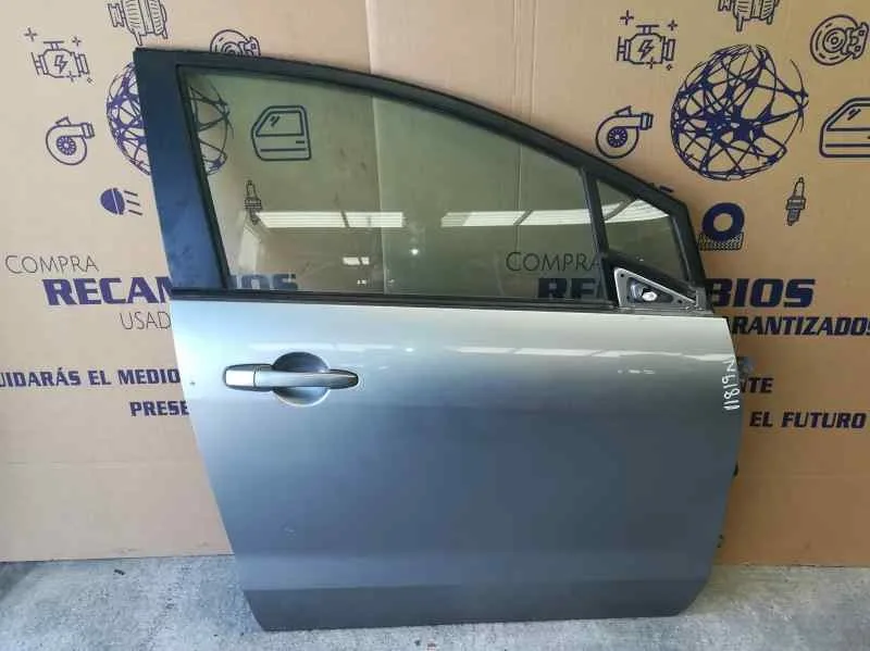 Puerta Delantera Derecha para Mazda 5 Berl. (Cr)