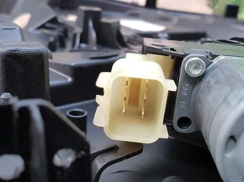 Elevalunas Delantero Derecho para Ford Fiesta (Ccn)