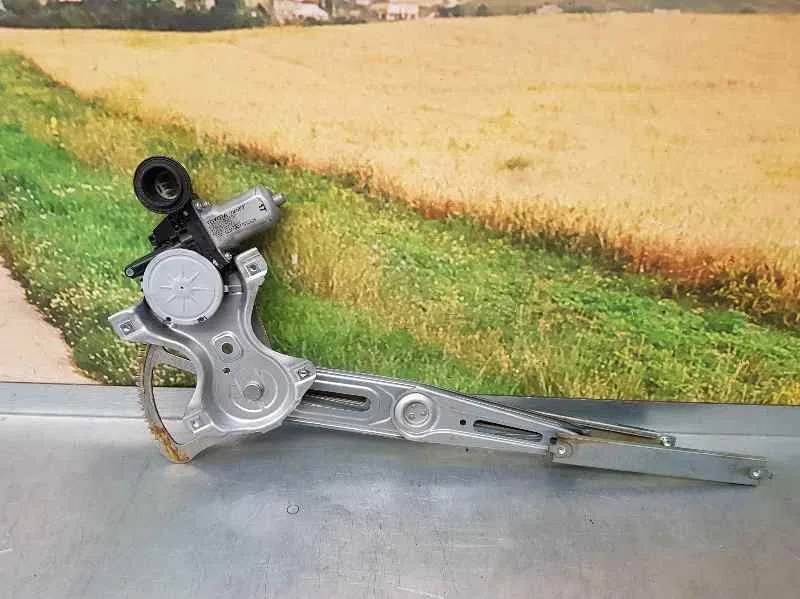 Elevalunas Delantero Derecho para Toyota Yaris