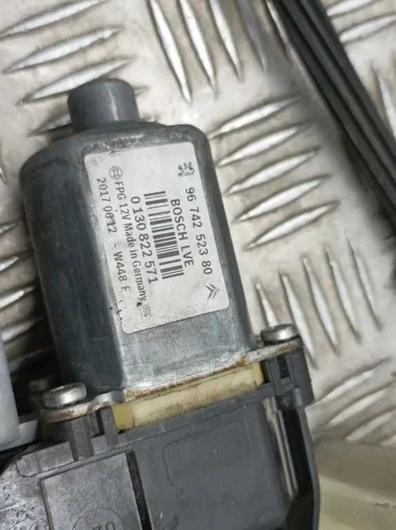 Elevalunas Delantero Izquierdo para Citroën C4 Cactus
