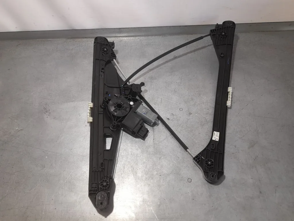 Elevalunas Delantero Derecho para Peugeot 5008