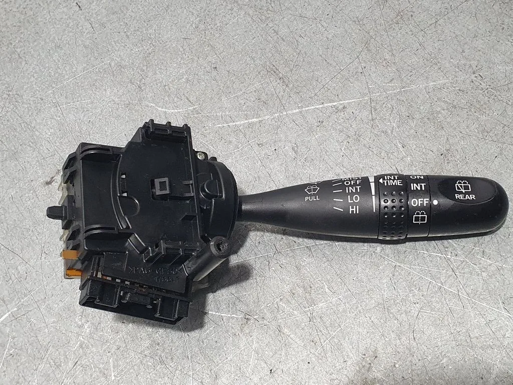 Mando Limpia para Toyota Corolla (E12)
