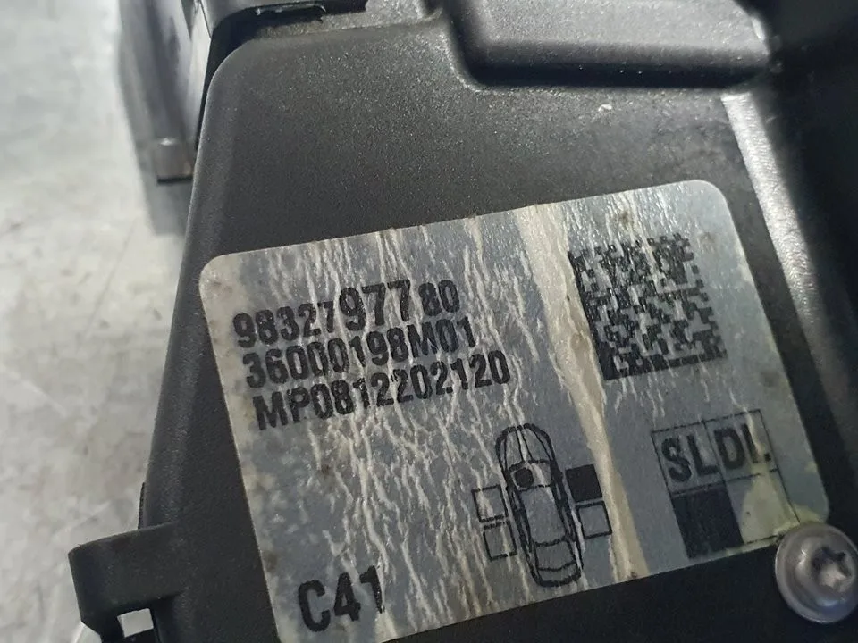 Cerradura Puerta Delantera Derecha para Citroën C4