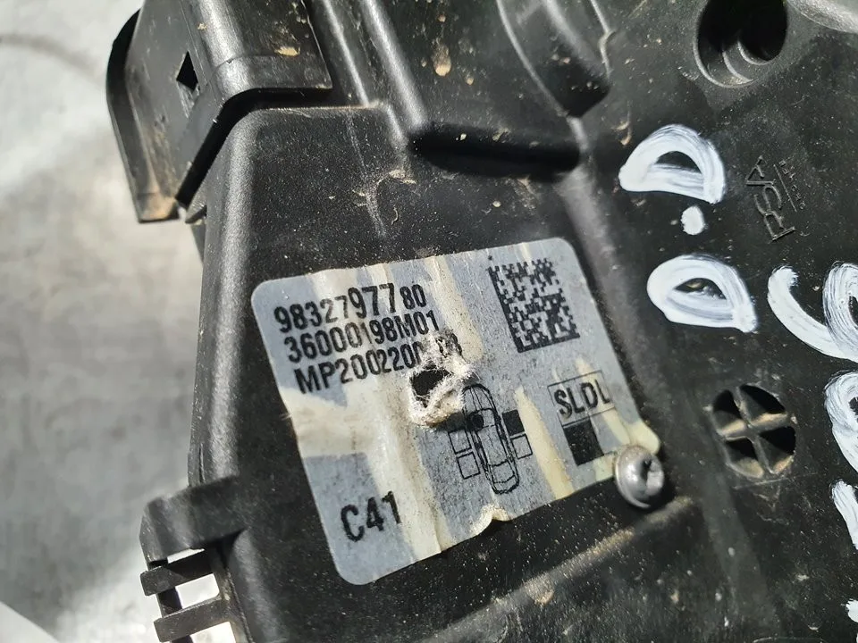 Cerradura Puerta Delantera Derecha para Citroën C4