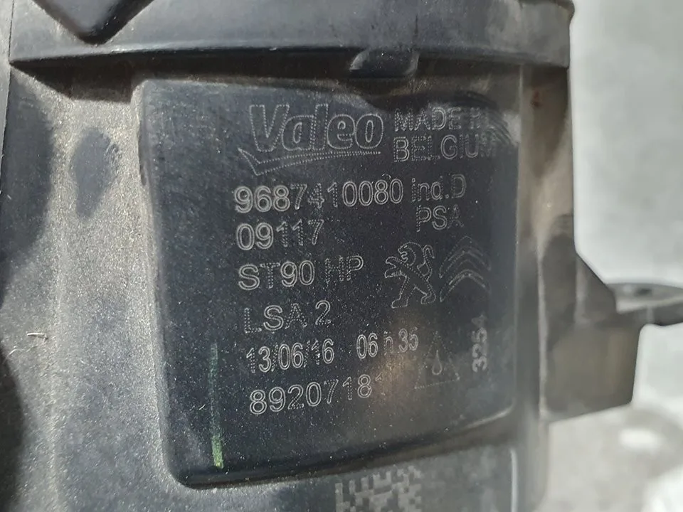 Faro Antiniebla Izquierdo para Citroën C-Elysee