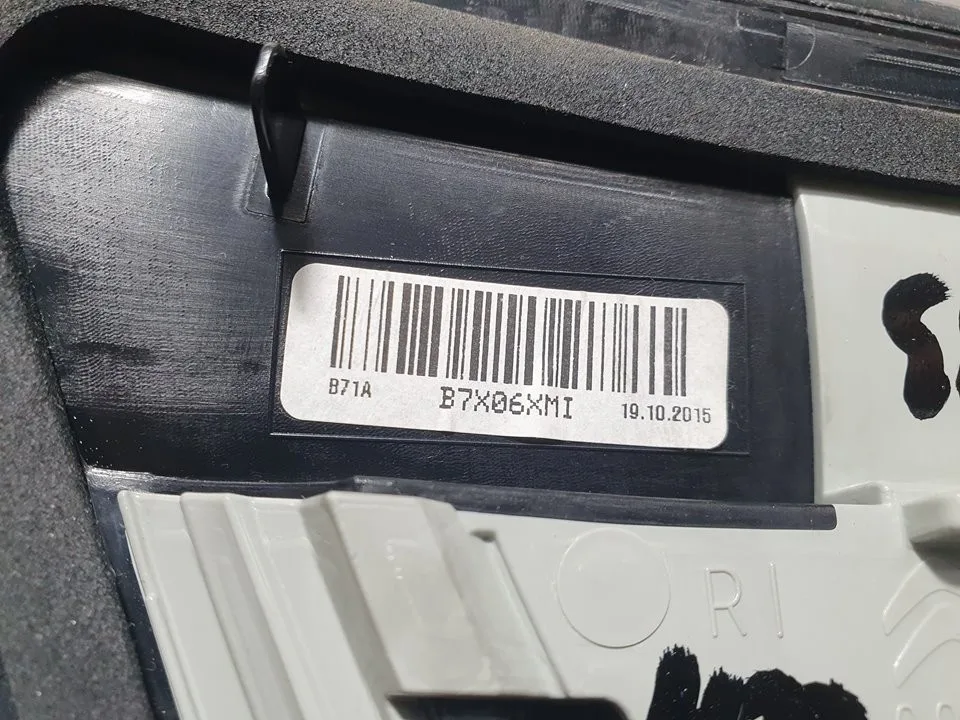 Piloto Trasero Derecho para Citroën C4 Lim.