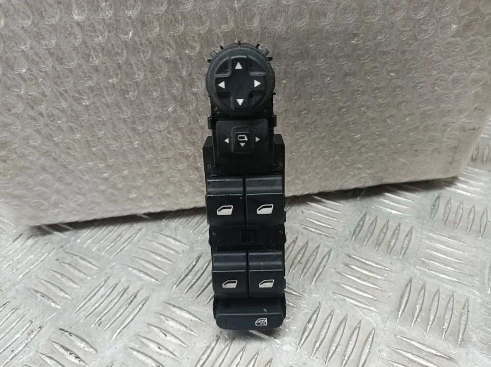 Mando Elevalunas Delantero Izquierdo para Citroën C4
