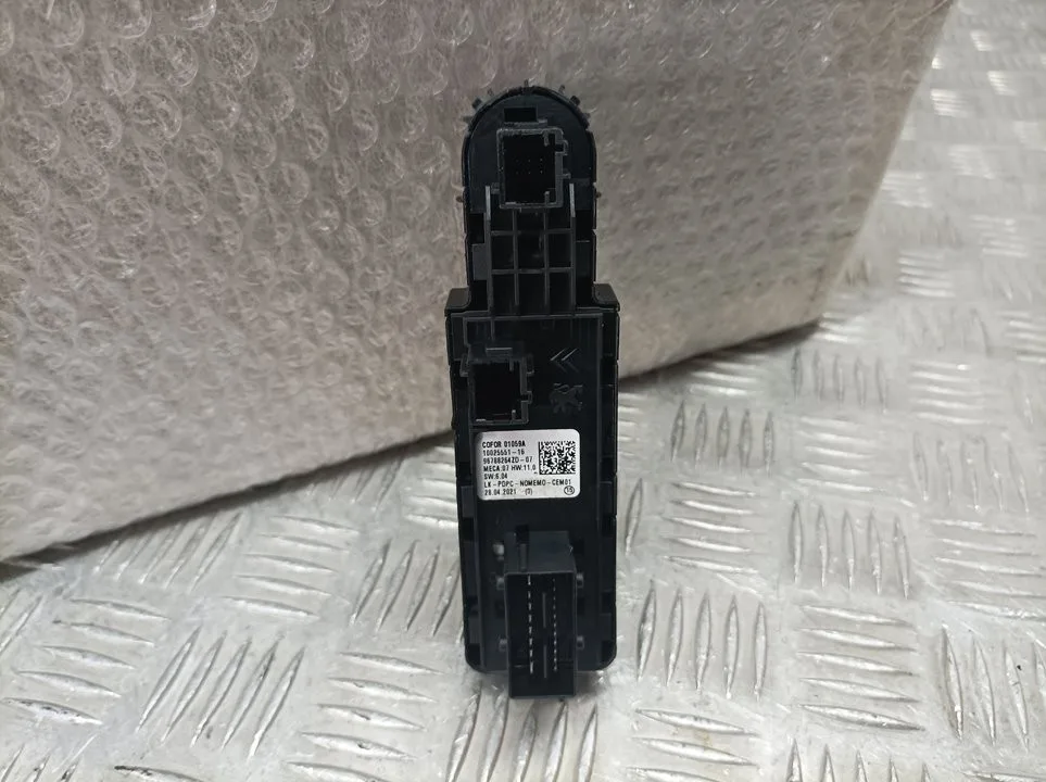 Mando Elevalunas Delantero Izquierdo para Citroën C4