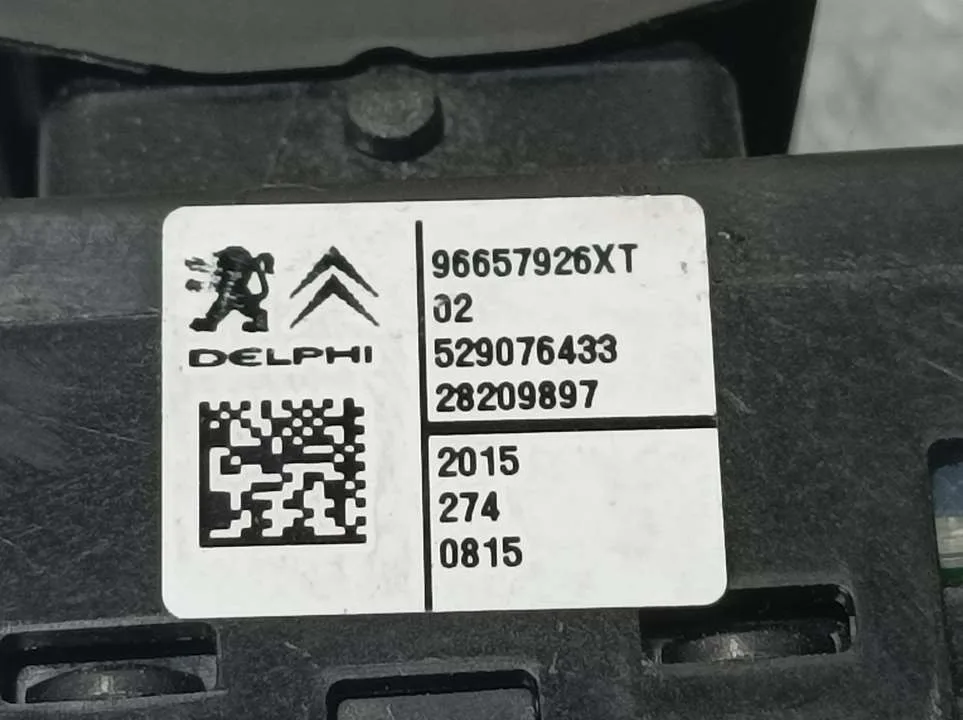 Mando Elevalunas Trasero Derecho para Citroën C4 Lim.
