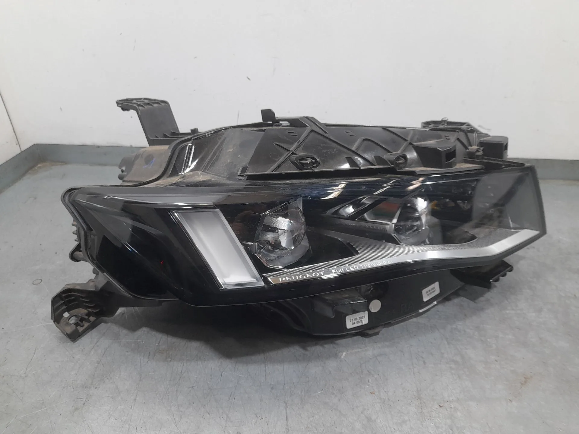 Faro Derecho para Peugeot 508