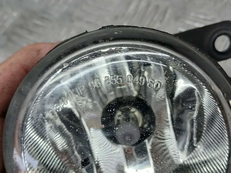 Faro Antiniebla Derecho para Citroën C4 Picasso