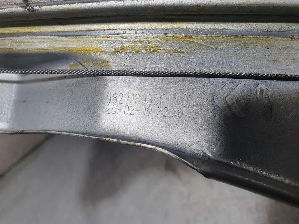 Elevalunas Delantero Derecho para Citroën C4 Cactus