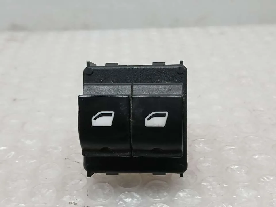 Mando Elevalunas Delantero Izquierdo para Citroën Berlingo