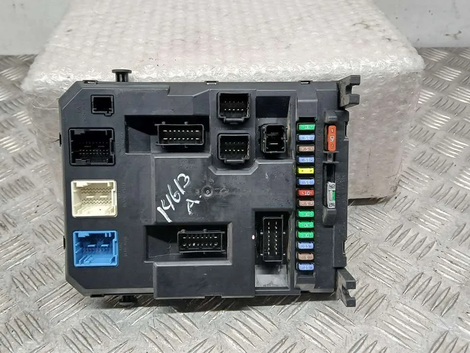 Caja Reles / Fusibles para Citroën C3