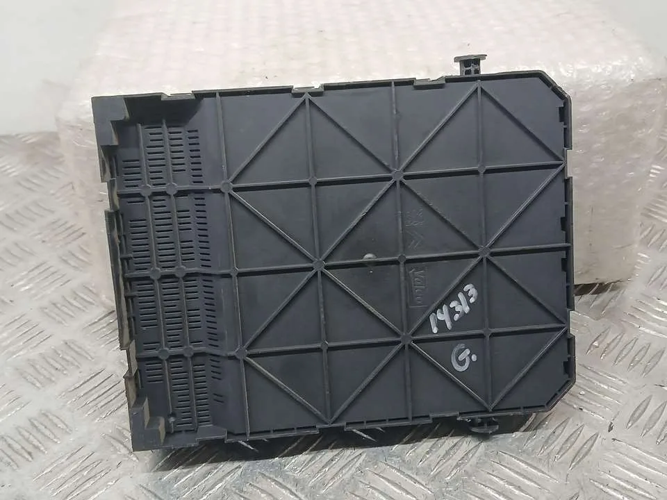 Caja Reles / Fusibles para Citroën C4 Coupe