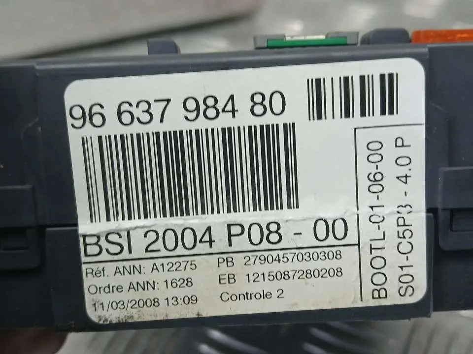 Caja Reles / Fusibles para Citroën C4 Coupe