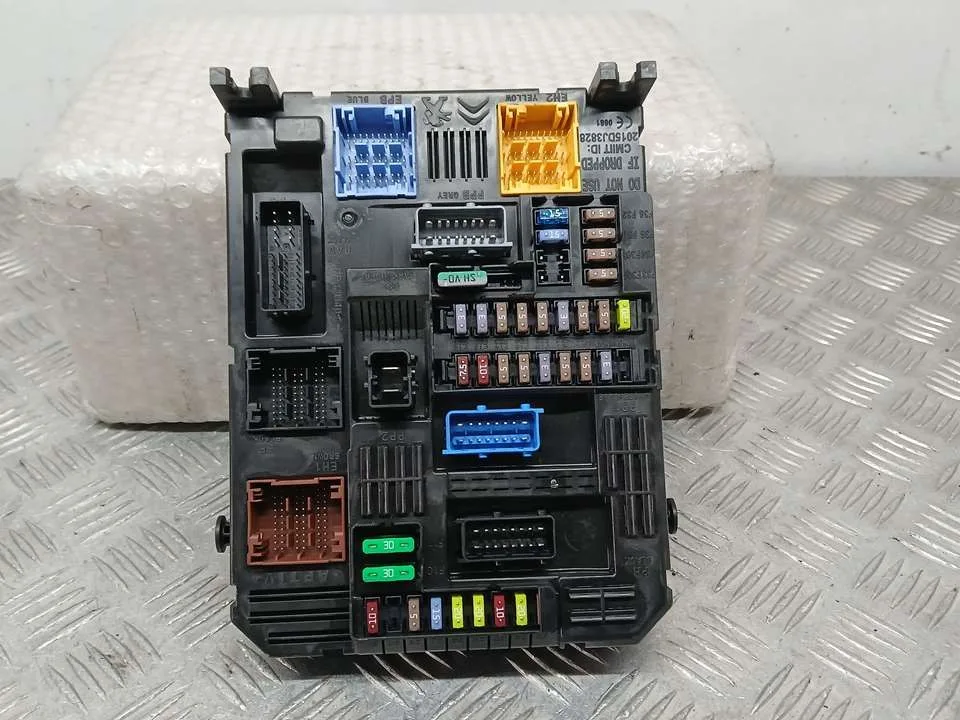 Caja Reles / Fusibles para Citroën Berlingo