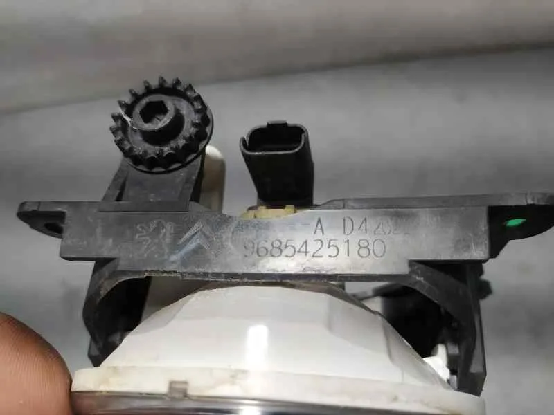 Faro Antiniebla Izquierdo para Citroën C3