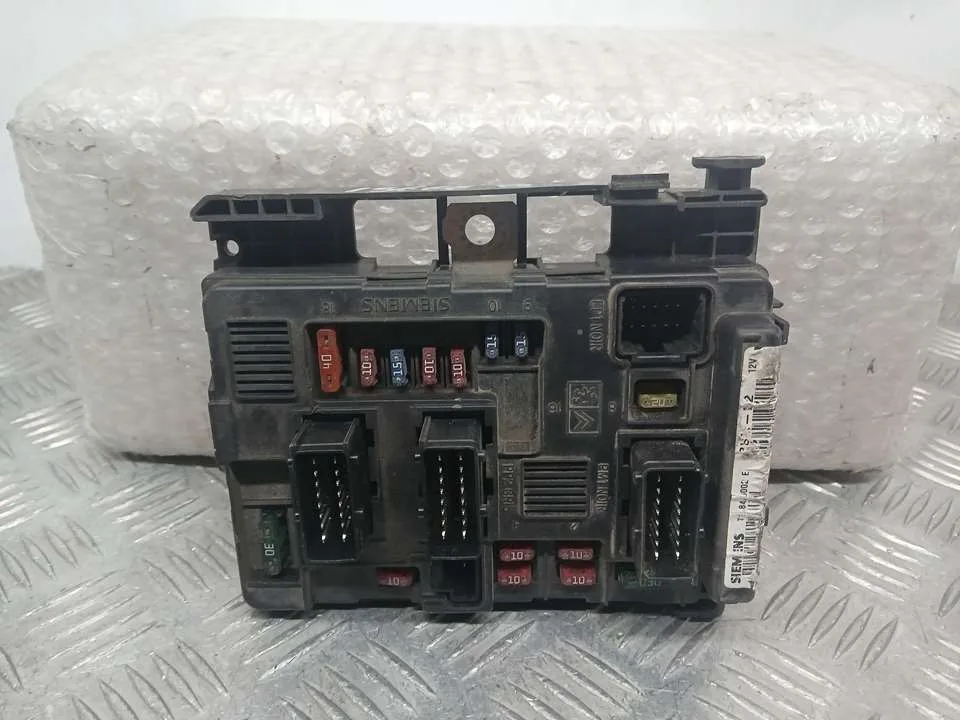 Caja Reles / Fusibles para Citroën Berlingo