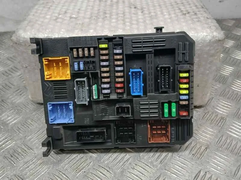 Caja Reles / Fusibles para Citroën Jumpy Furgon