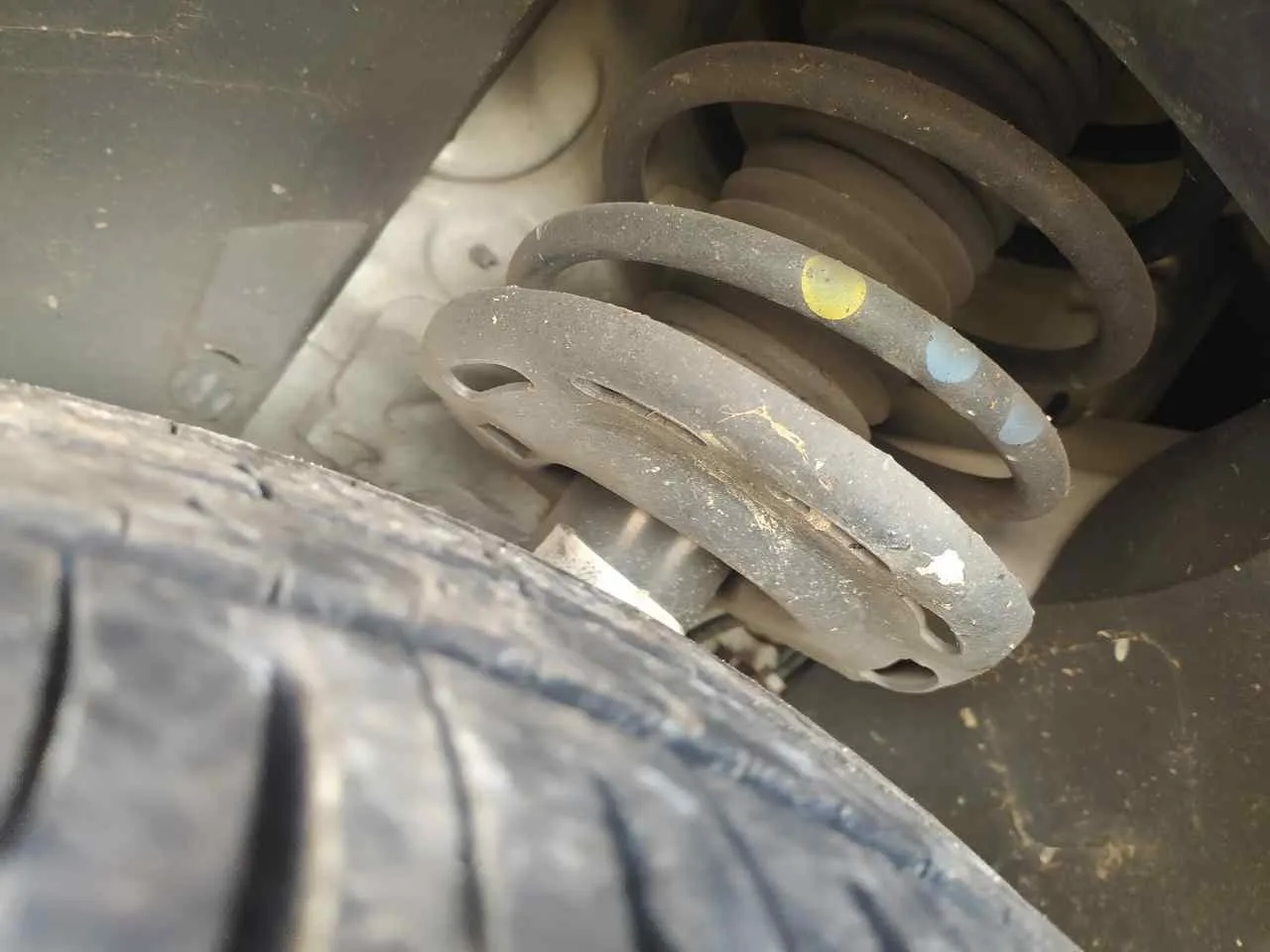 Amortiguador Delantero Izquierdo para Citroën C3
