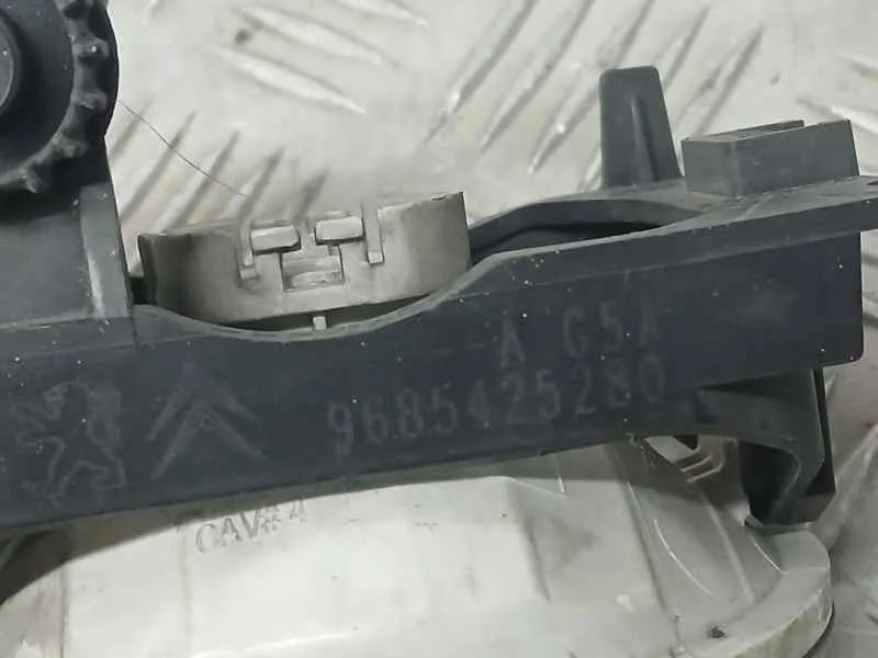 Faro Antiniebla Derecho para Citroën C3 Ii (Sc_)