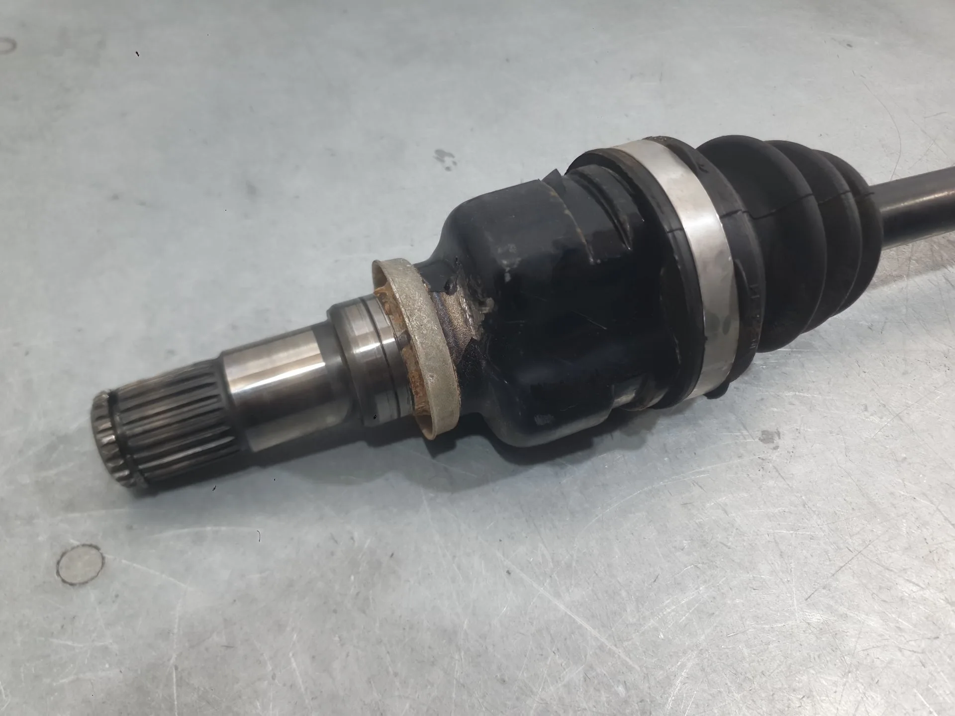 Transmision Delantera Izquierda para Toyota Yaris