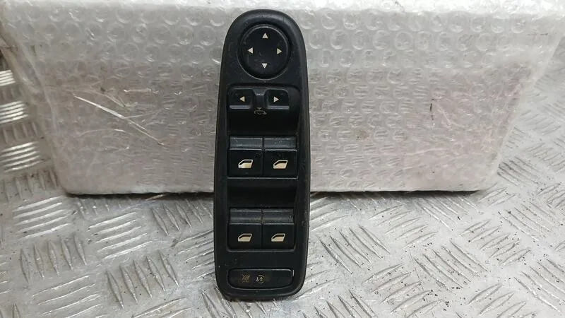 Mando Elevalunas Delantero Izquierdo para Citroën C4 Picasso