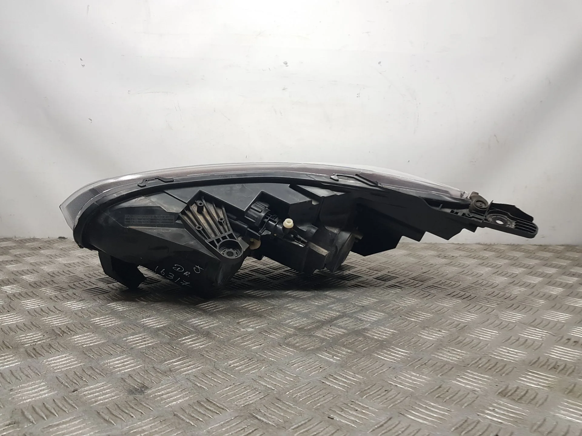 Faro Derecho para Renault Express