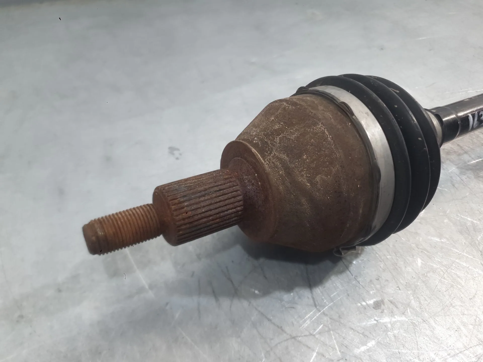 Transmision Delantera Izquierda para Seat Ibiza (Kj1)