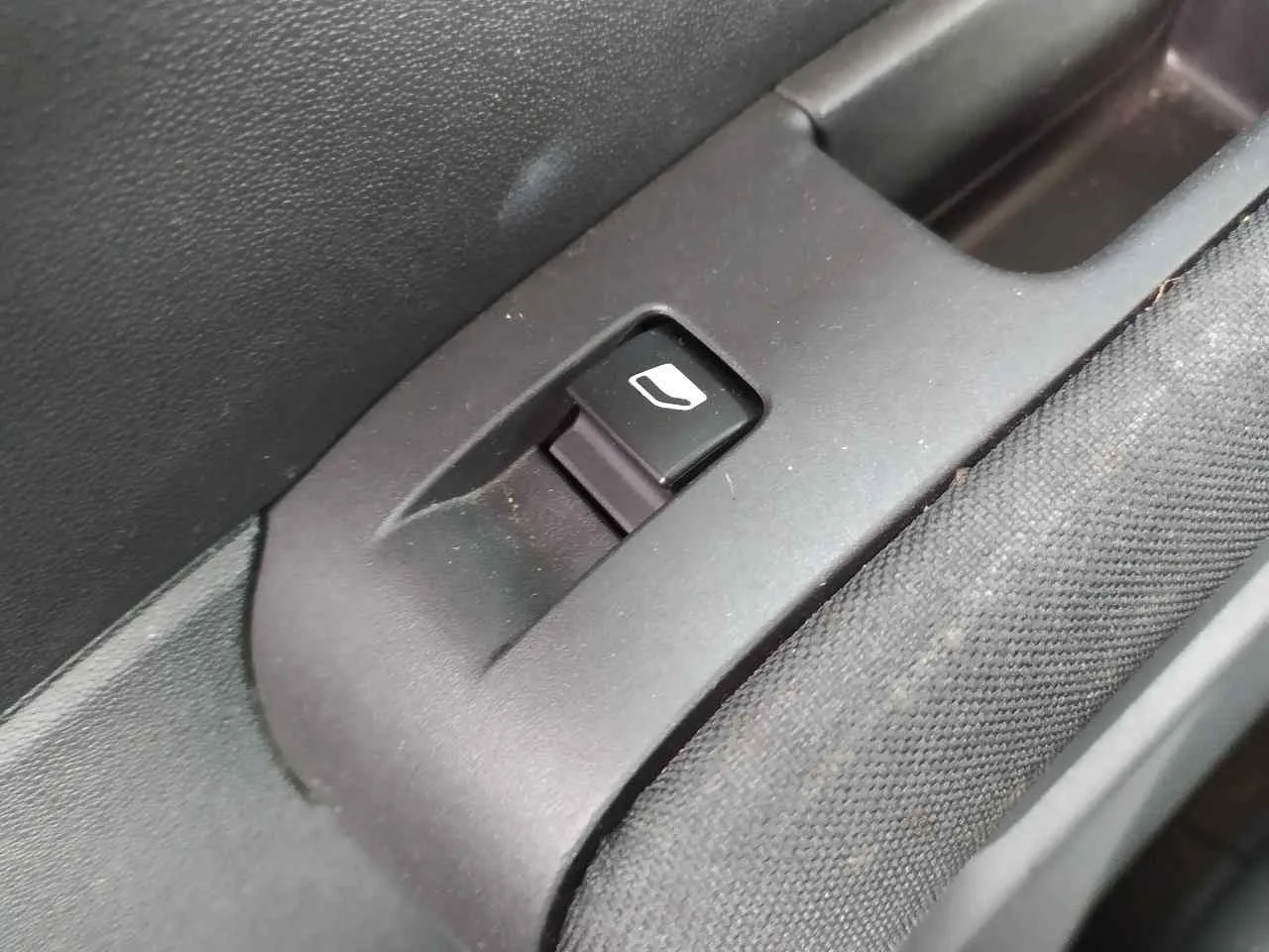 Mando Elevalunas Trasero Derecho para Citroën C3