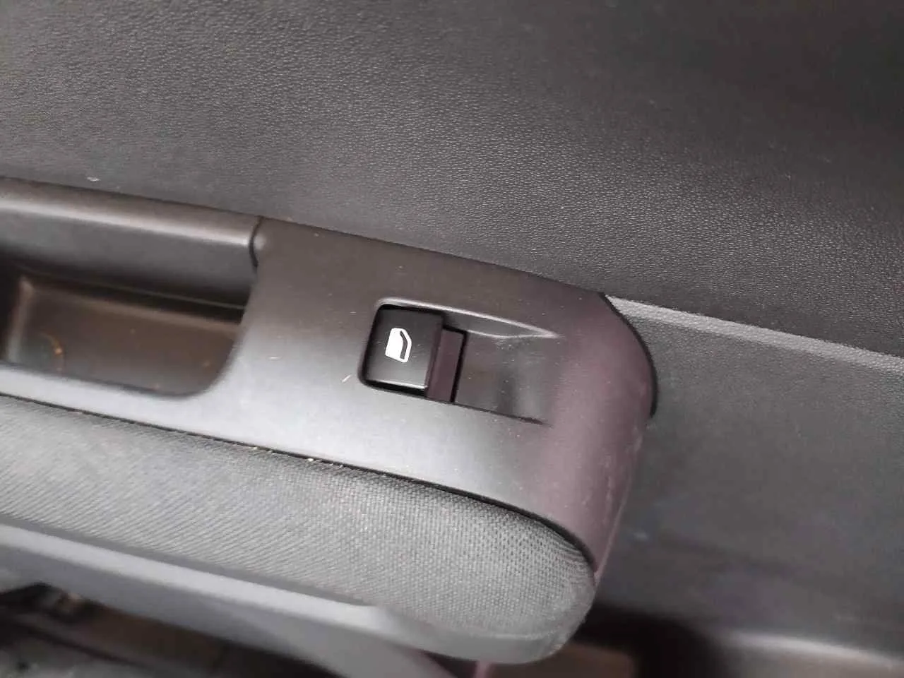 Mando Elevalunas Trasero Izquierdo para Citroën C3