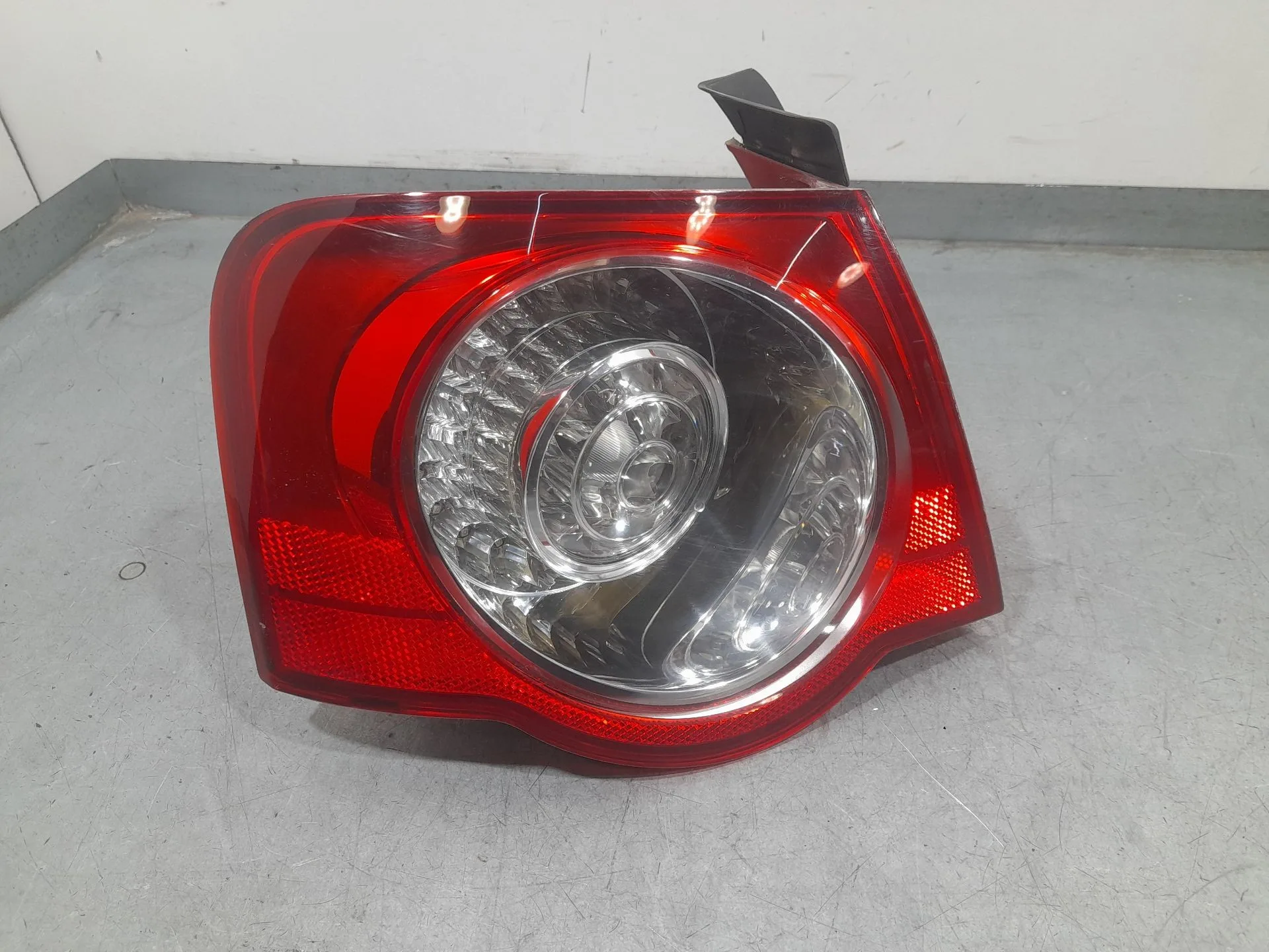 Piloto Trasero Izquierdo para Volkswagen Passat Berlina (3C2)