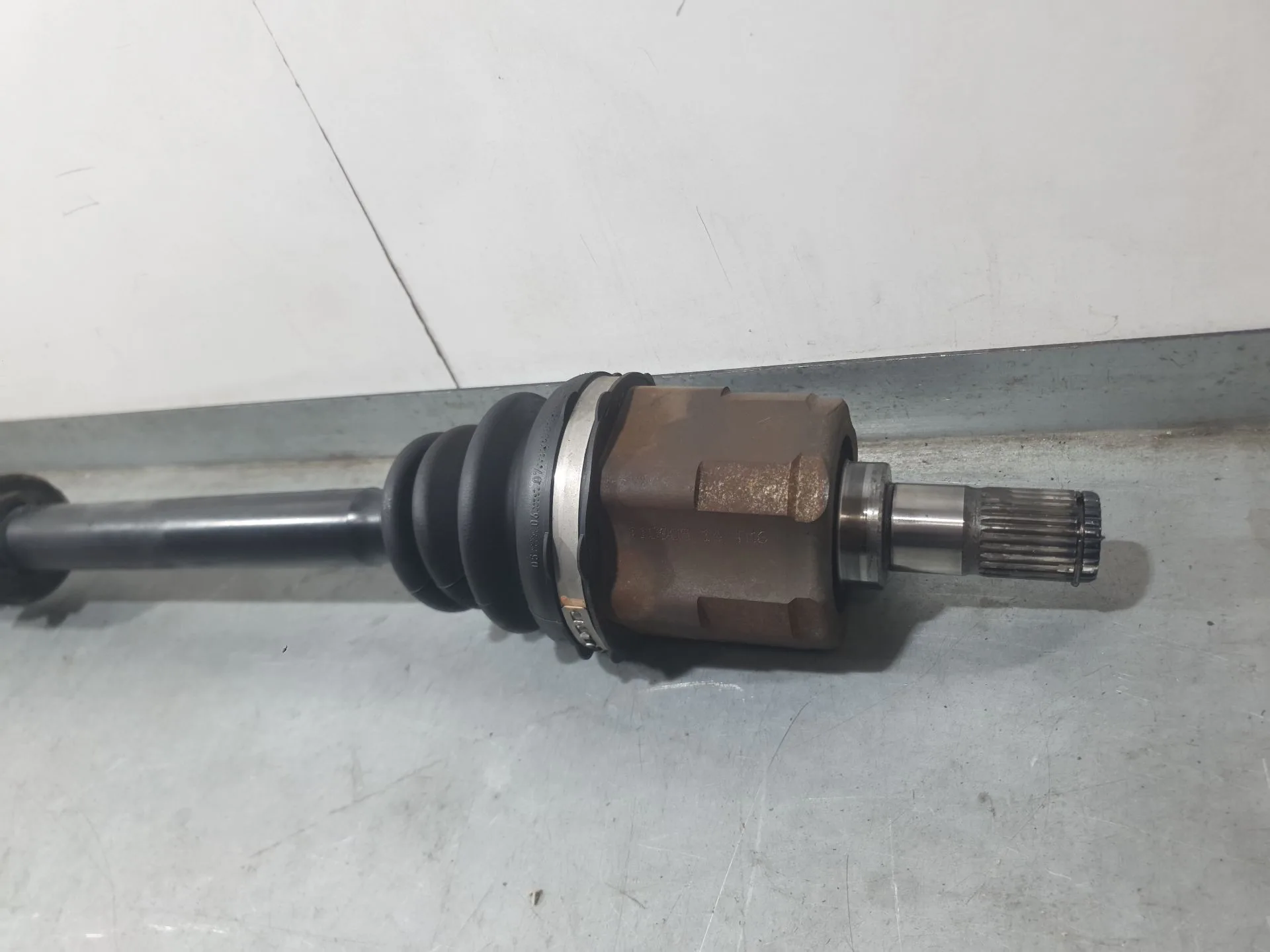 Transmision Delantera Derecha para Kia Cee'd