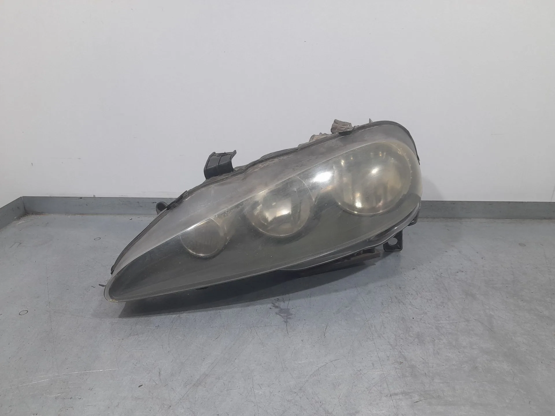 Faro Izquierdo para Alfa Romeo 147 (937_)
