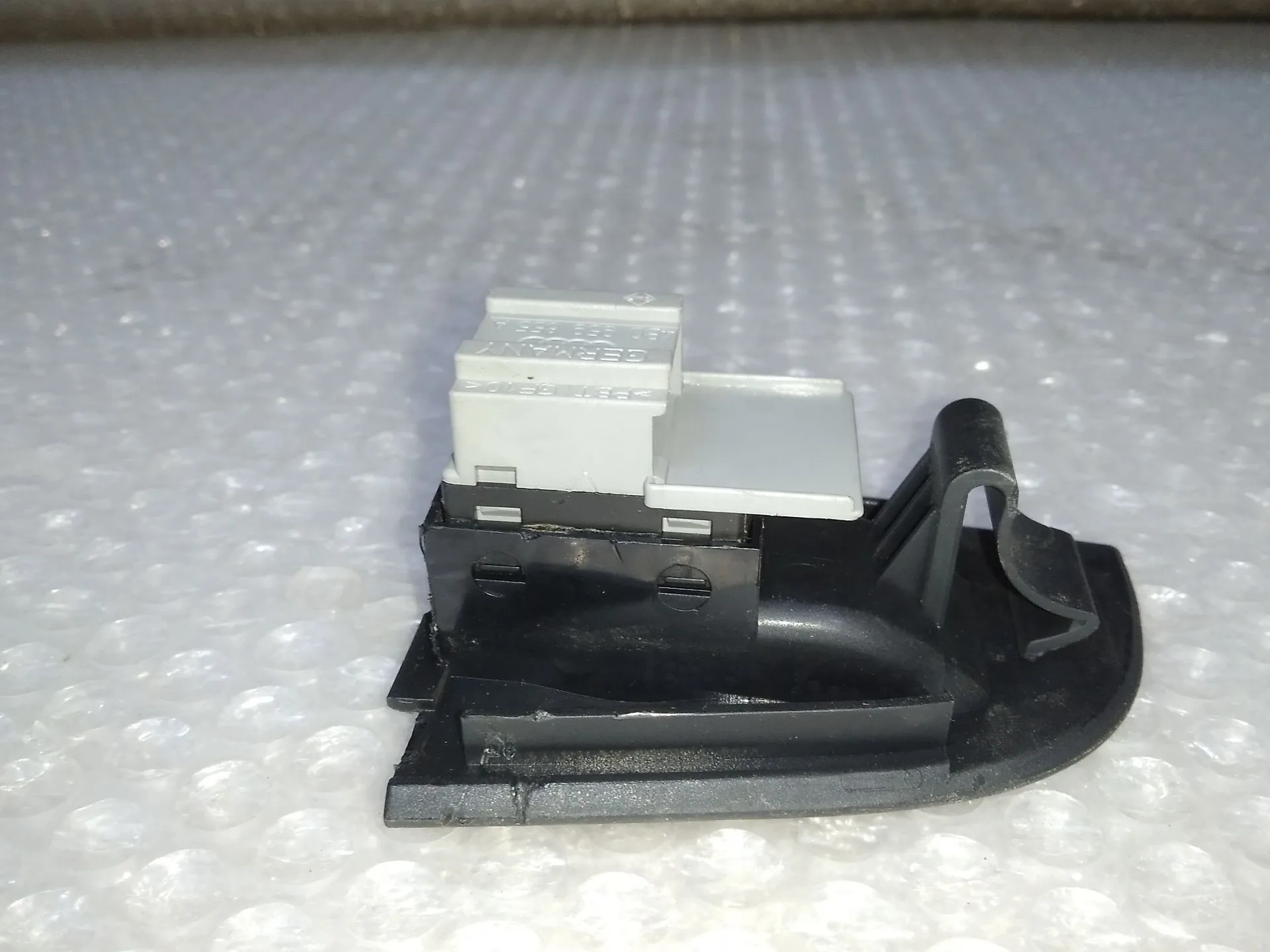 Mando Elevalunas Delantero Derecho para Audi A6 Avant (4B5)