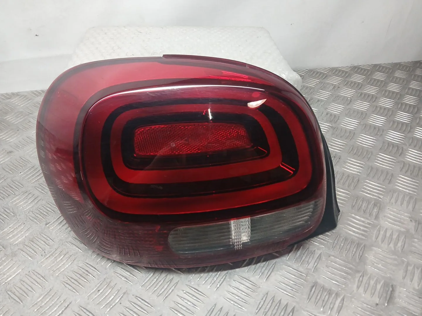 Piloto Trasero Izquierdo para Citroën C3