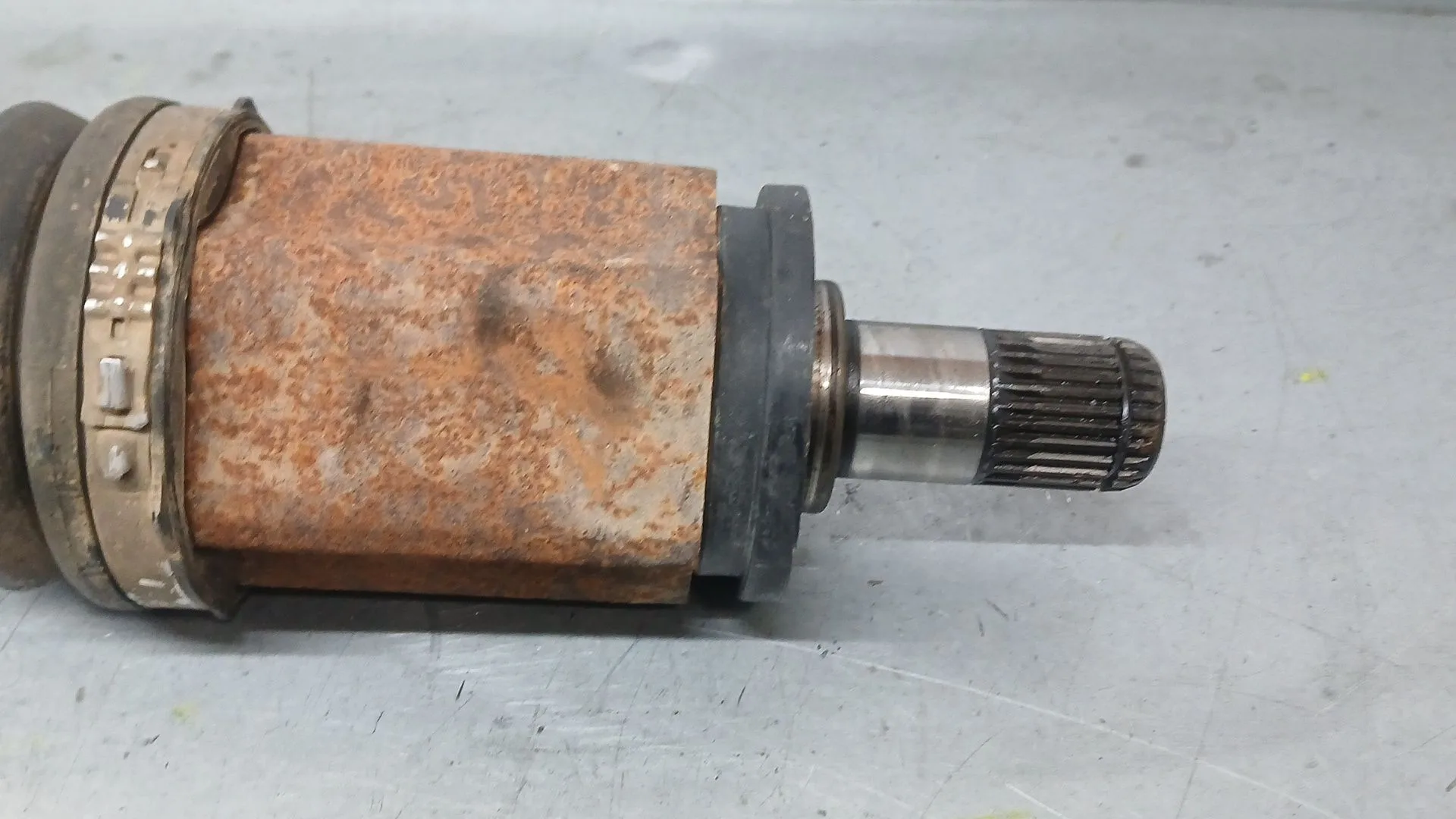 Transmision Delantera Izquierda para Bmw X5 (F15)